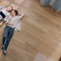 Melegburkolat, laminált padló, parketta